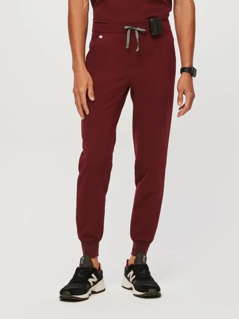 FIGS Tansen Jogger Scrub Pant Burgundy Size Medium